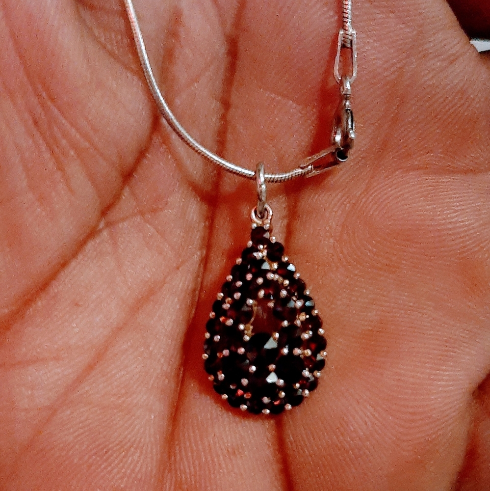 Vintage Bohemian Garnet Pendant Necklace Chain 18"